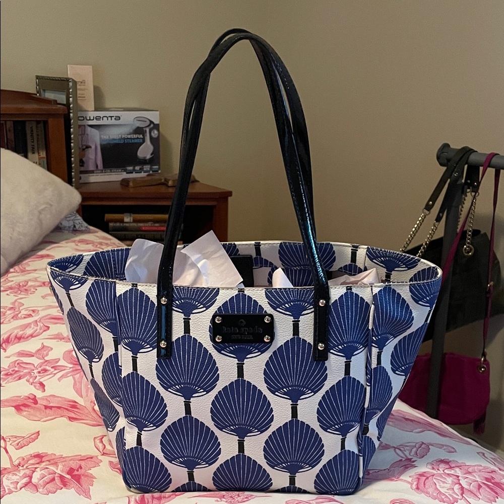 Kate Spade Navy and White Patterned Tote - Picture 2 of 14